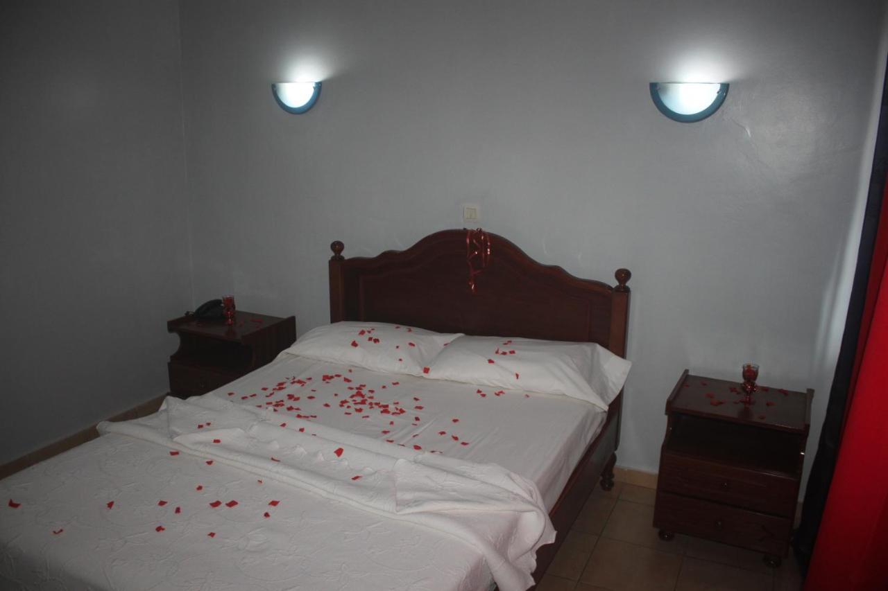 Assomada Hotel Avenida מראה חיצוני תמונה